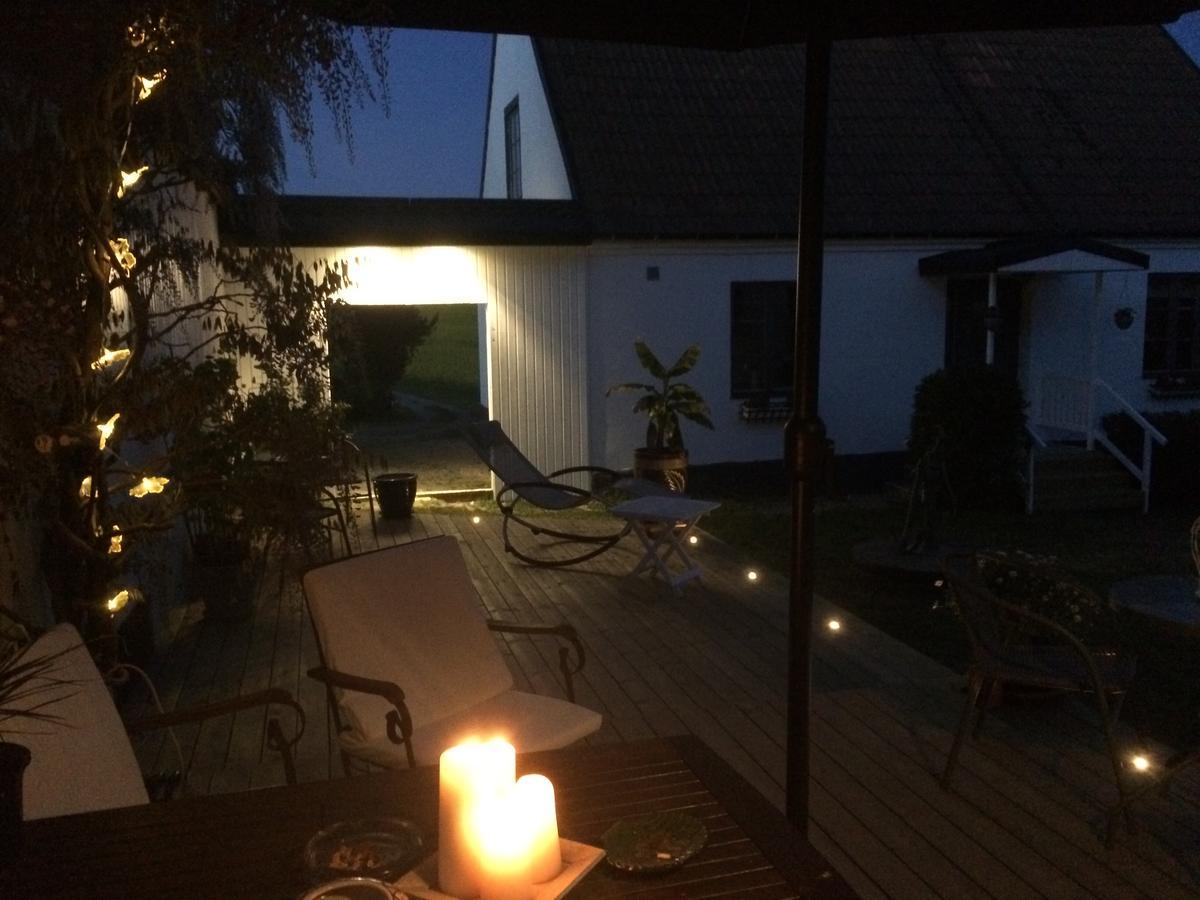 Garden Mellan Slotten Svarte Exterior foto